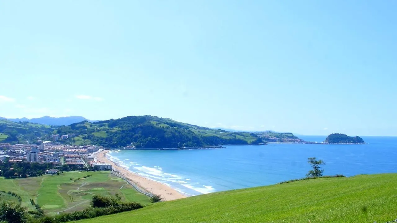 فندق Zarautz Beach Camp